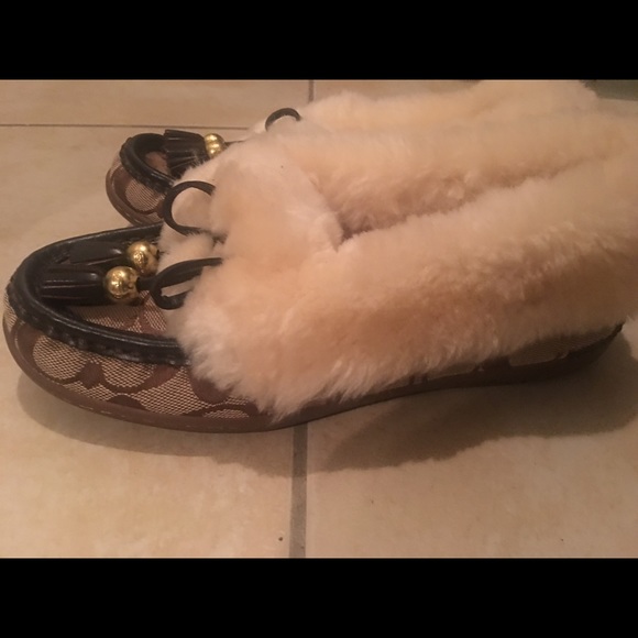 W coach slippers - Picture 2 of 7